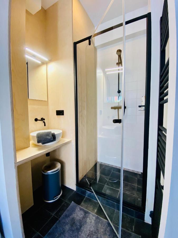 Private Studio With Free Car Parking Amsterdam Ngoại thất bức ảnh