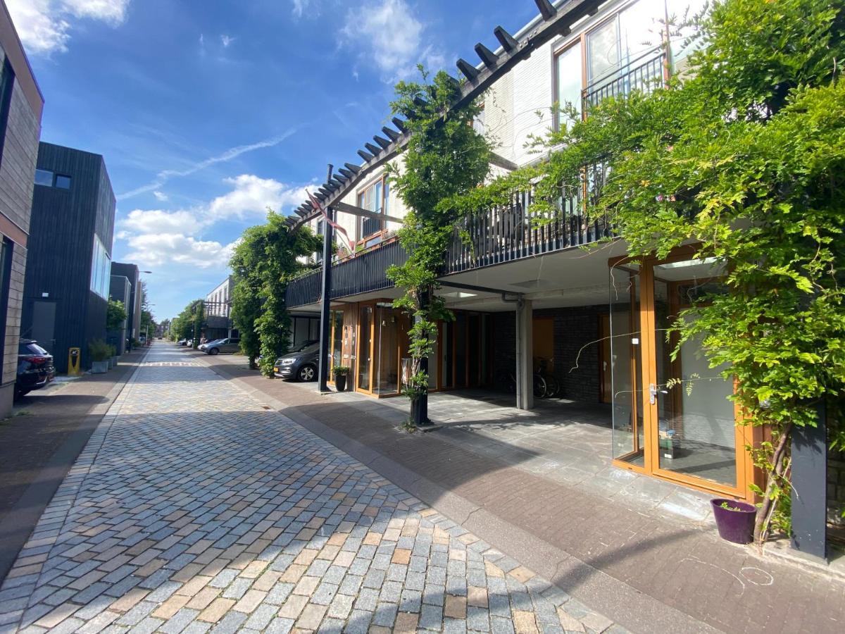 Private Studio With Free Car Parking Amsterdam Ngoại thất bức ảnh