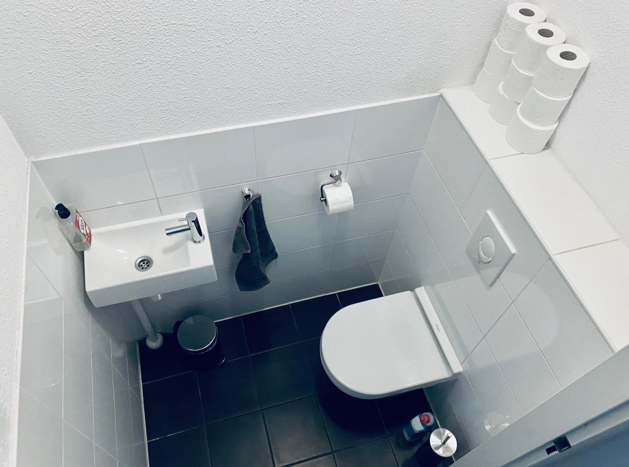 Private Studio With Free Car Parking Amsterdam Ngoại thất bức ảnh