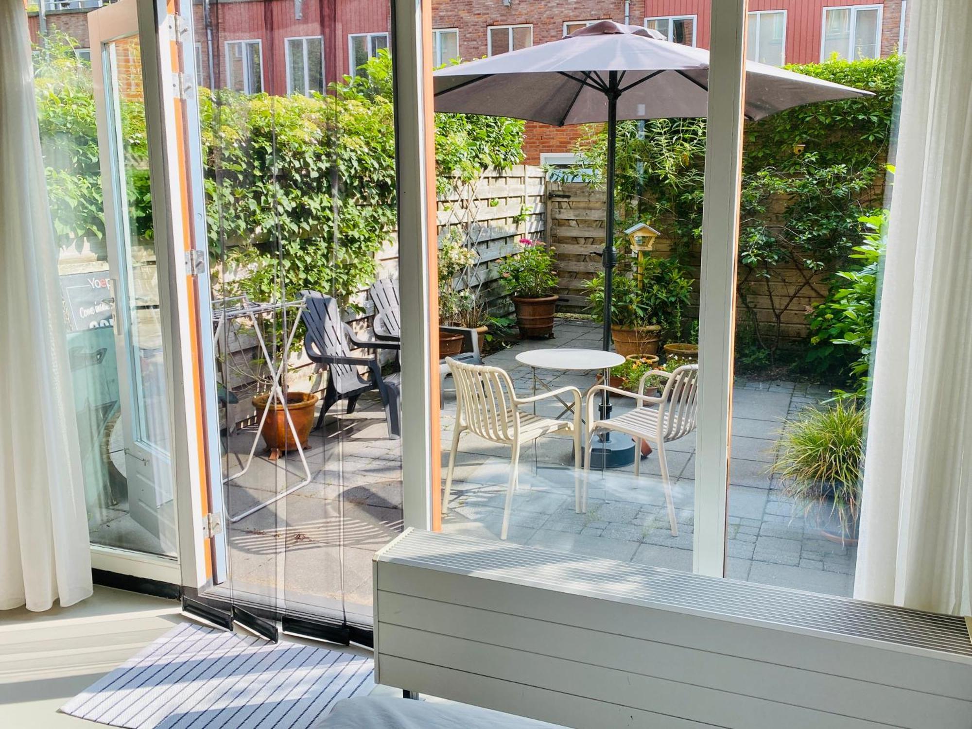 Private Studio With Free Car Parking Amsterdam Ngoại thất bức ảnh