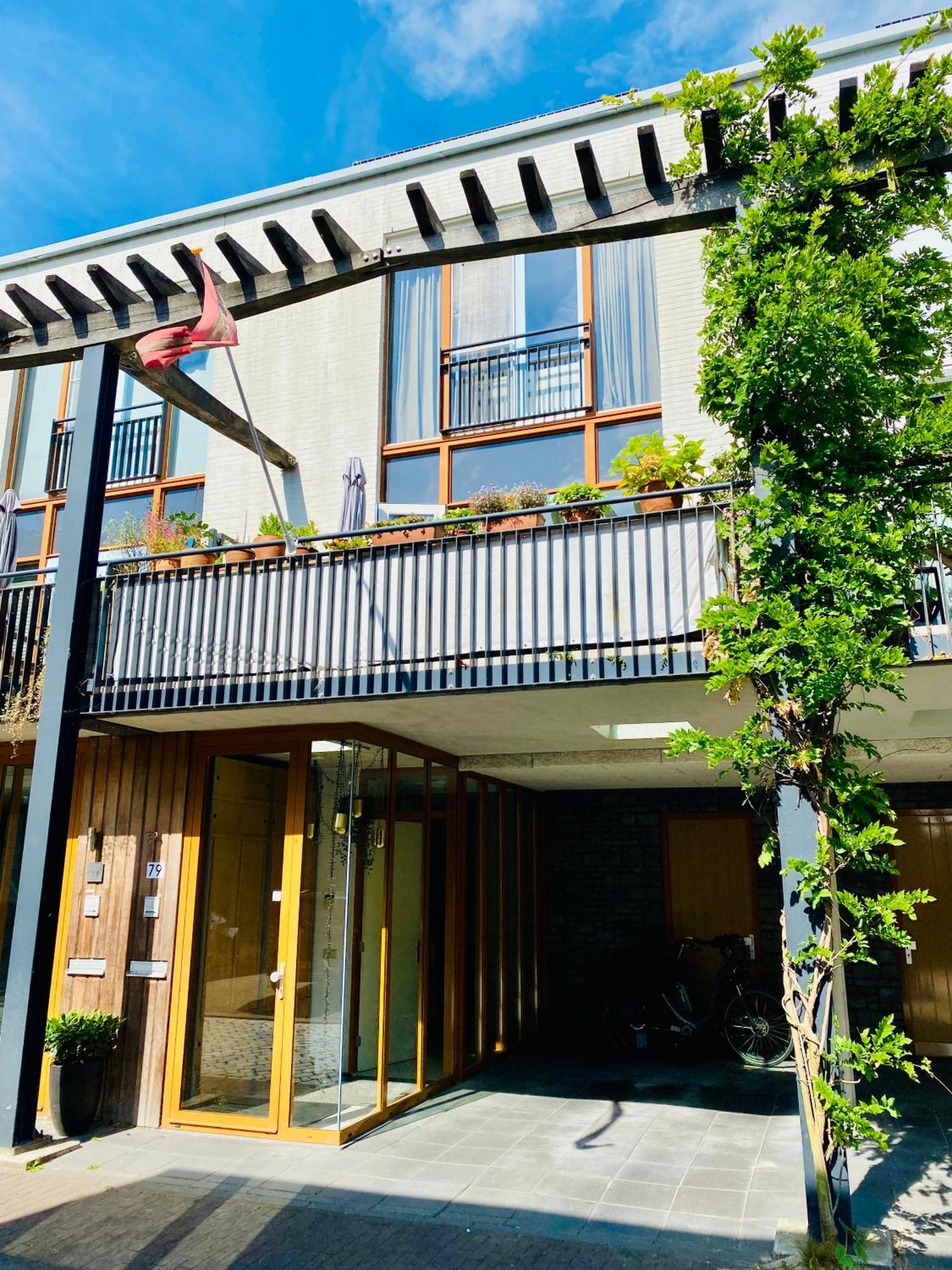 Private Studio With Free Car Parking Amsterdam Ngoại thất bức ảnh